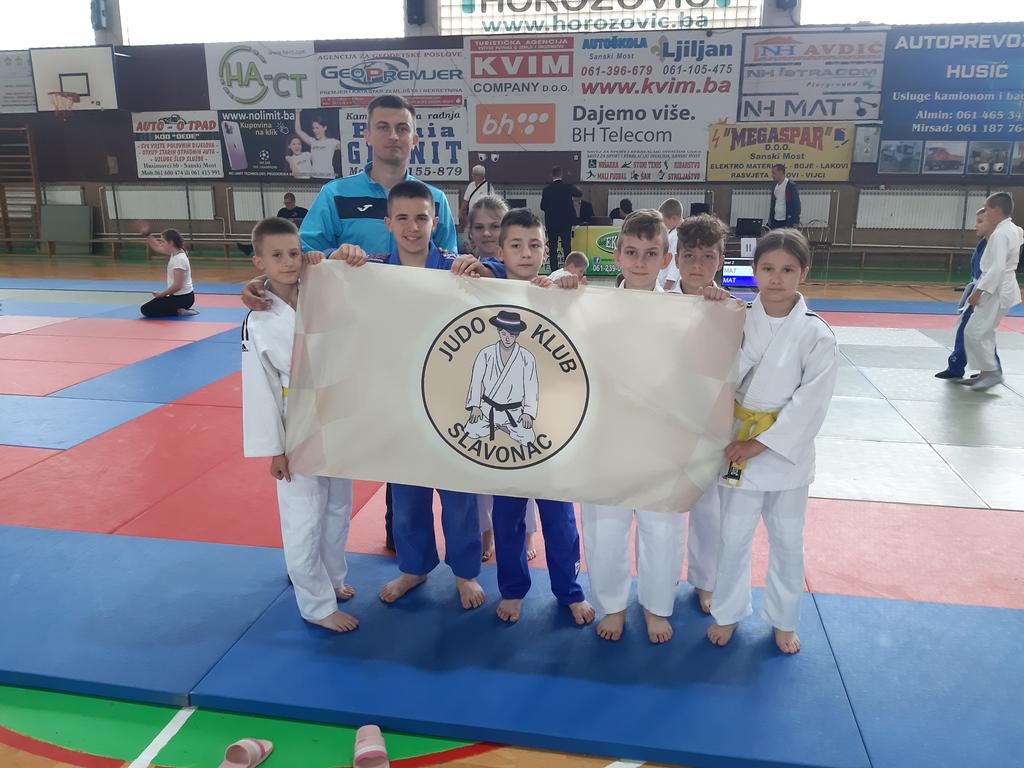 Judo klub Slavonac na Međunarodnom turniru u Sanskom Mostu osvojio 9 medalja