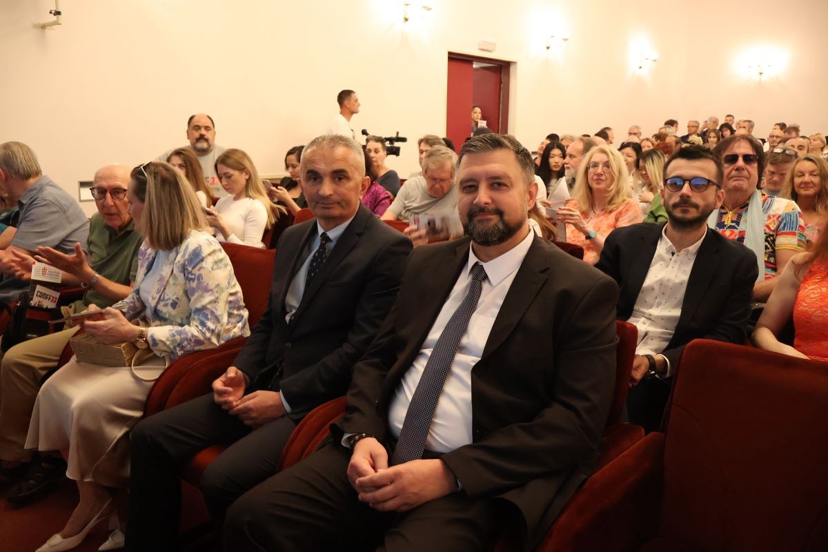 Požega ponovno domaćin jedinstvenog festivala: Otvoren 33. Hrvatski festival jednominutnih filmova