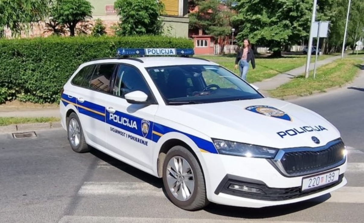 Zbog alkohola i neprilagođene brzine teško ozlijeđen 66-godišnjak