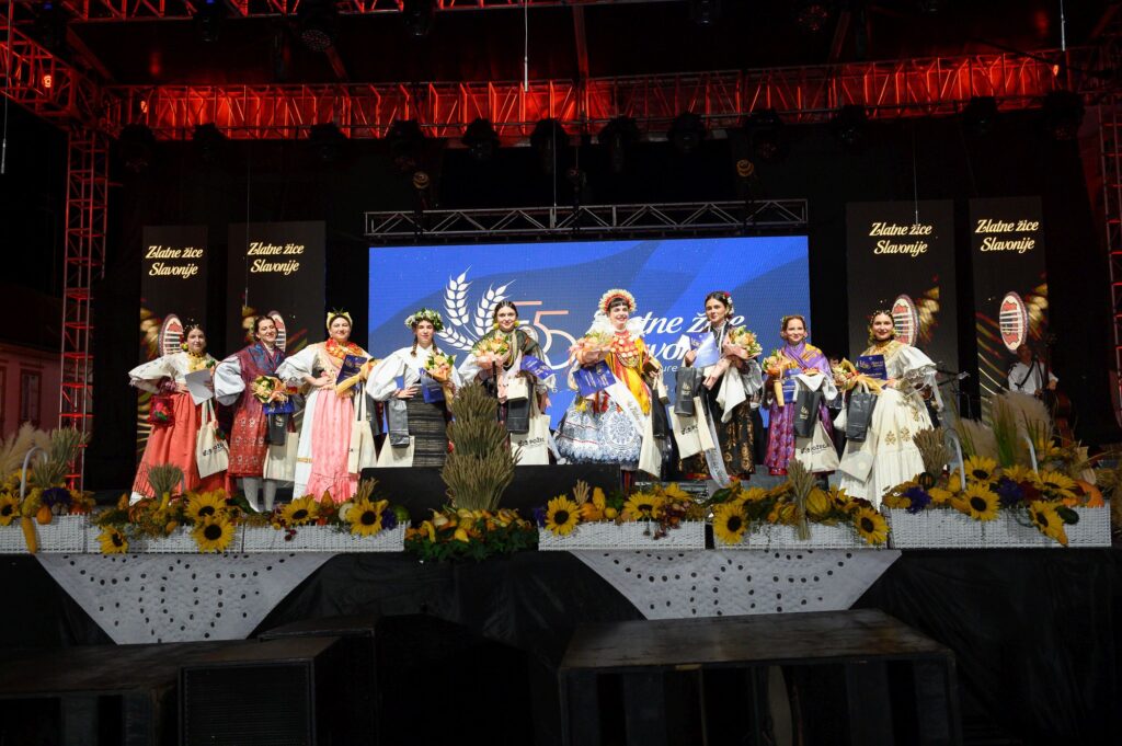 Zlatne žice Slavonije: Započele prijave za folklorne skupine i najgizdaviju Šokicu