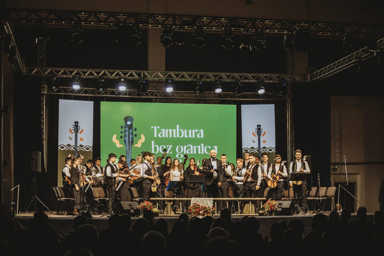 [FOTO] Održana prva večer manifestacije Tambura za dušu