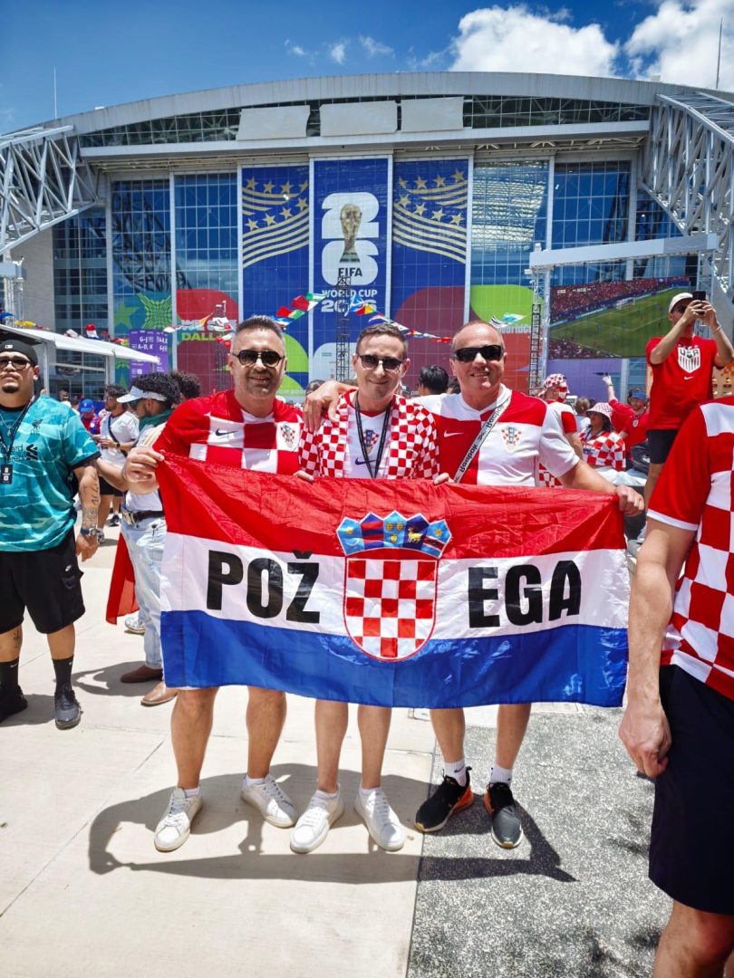 Požežani Prpić i Pišmiš u Dallasu: Uživo bodre Vatrene na otvaranju Svjetskog prvenstva