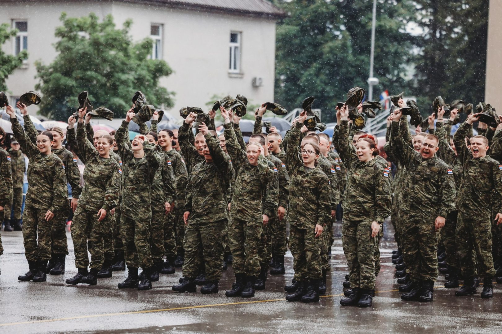 [FOTO] Na vjernost Domovini prisegnuo drugi naraštaj ročnika nakon ponovnog uvođenja obveznog vojnog roka
