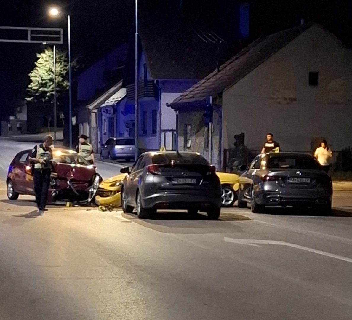 Sudarila se četiri automobila, ima ozlijeđenih
