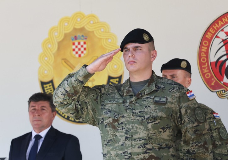 Požežanin Stjepan Pandžić odlazi u NATO misiju u Poljsku kao zapovjednik voda Bradleyja